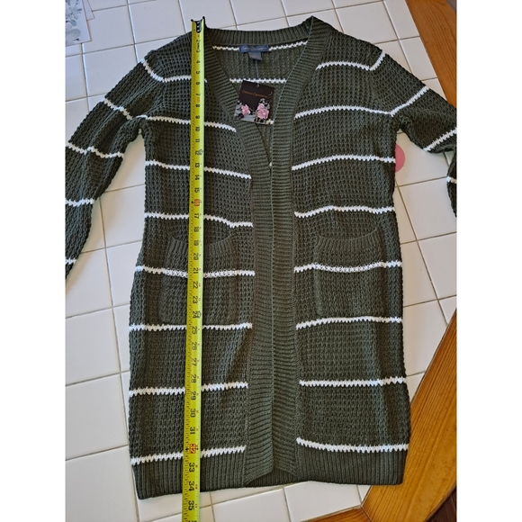 Emma's Expressions green white knit cardigan size Small - Picture 8 of 10